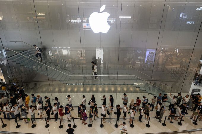 Apple Threatens to Remove Privacy Feature in Europe