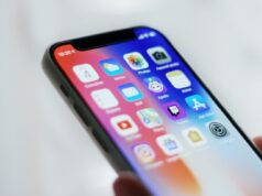 Android 15 and iOS 19 Vie for Smartphone Supremacy Android 15 and iOS 19 Vie for Smartphone Supremacy