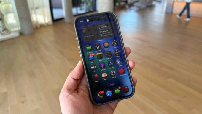 Apple's iOS 27: AI and Performance Get Snow Leopard-Style Boost