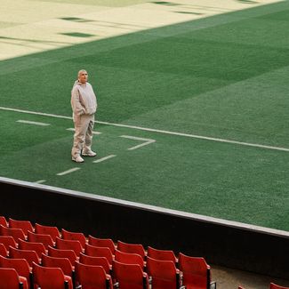 <b>Xbox</b> Looks To Close The Gender Coaching Gap - Creative Salon Xbox Tackles Football's Gender Gap with 'Missing Managers