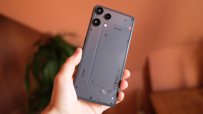 Google Softens Sideloading Ban for "Experienced" Android Users