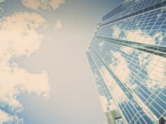 Experian Adds Commercial Data to Ascend Platform Experian Adds Commercial Data to Ascend Platform