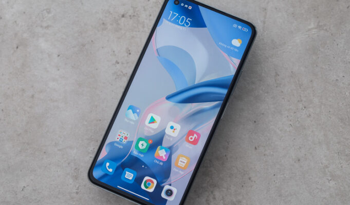 Chip Shortages Push Budget Android Phones Toward Extinction Chip Shortages Push Budget Android Phones Toward Extinction