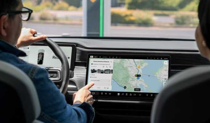 Rivian Prioritizes AI Over Android Auto for EV Experience Rivian Prioritizes AI Over Android Auto for EV Experience