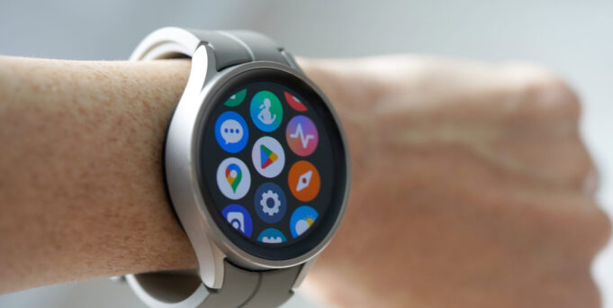 Galaxy Watch Users Report App Launching Issues
