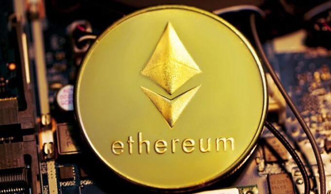 ETH Price Drop Reveals Stablecoins’ Decoupling From Ethereum ETH Price Drop Reveals Stablecoins' Decoupling From Ethereum