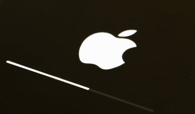 Apple iOS 26.6 Update Primes iPhones for Siri AI Features Apple iOS 26.6 Update Primes iPhones for Siri AI Features