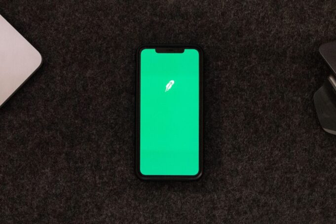 Robinhood Earn's 7% USDG Yield Raises Market Questions