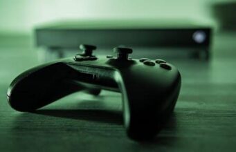 Microsoft Xbox cuts 3,200 jobs, drops 4 studios in reset Microsoft Xbox cuts 3,200 jobs, drops 4 studios in reset