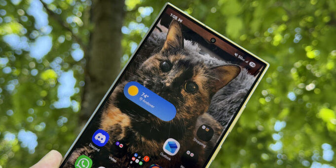 Featured image for: Samsung Galaxy S24 Series Gets September Security Update Samsung Galaxy S24 Series Gets September Security Update